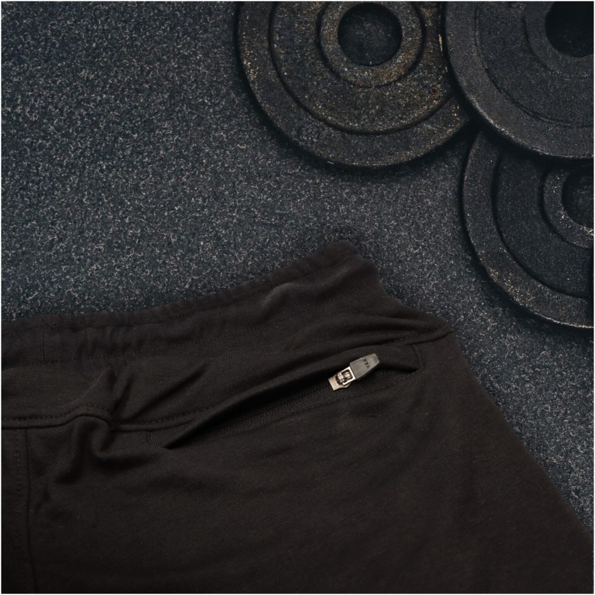 GASPARI NUTRITION ATHLETIC-FIT SHORTS (ŠORTAI)